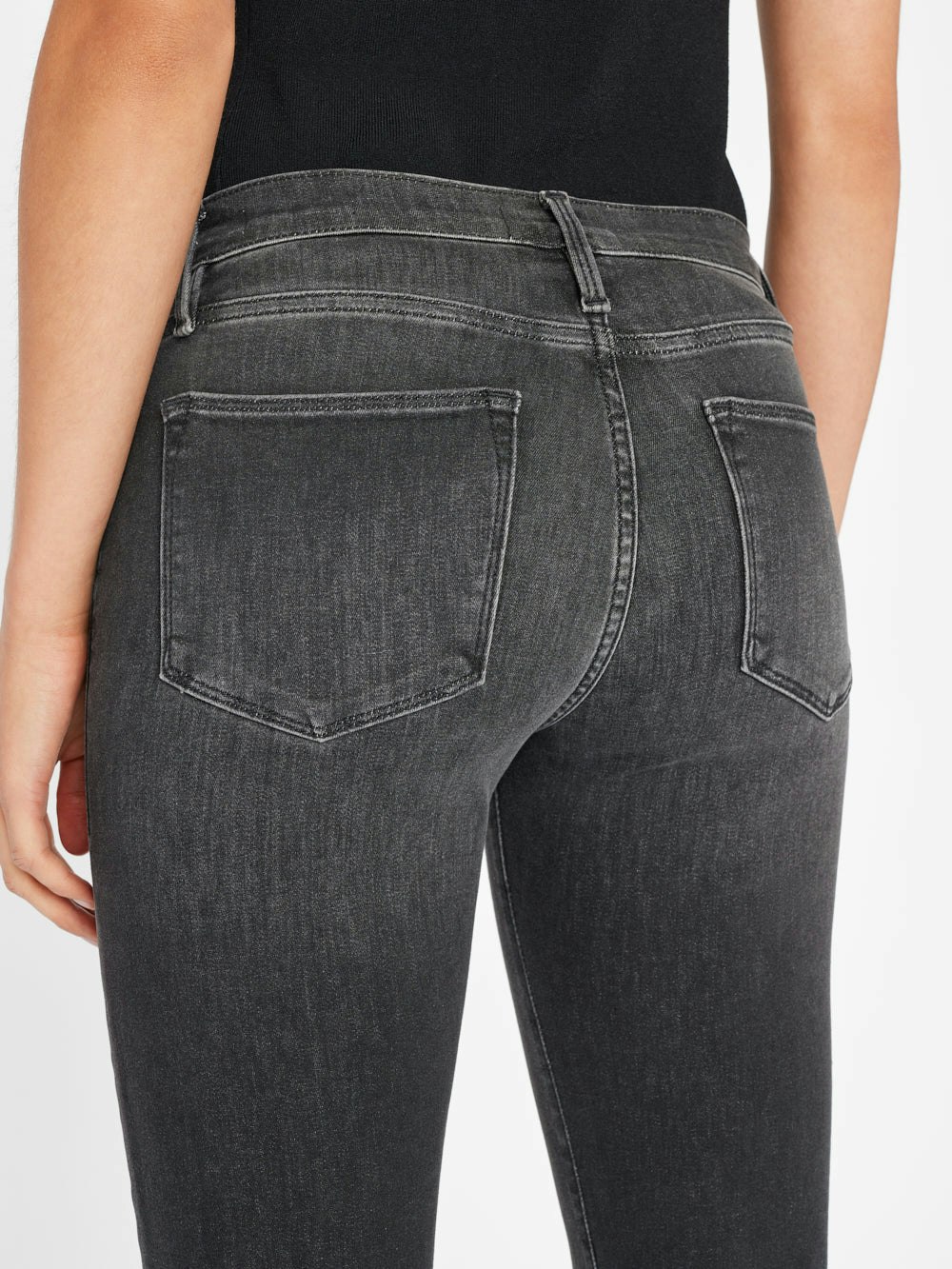 jeans back detail view alt:size